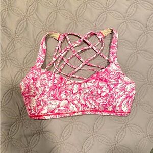 Lululemon Free to Be Bra 4